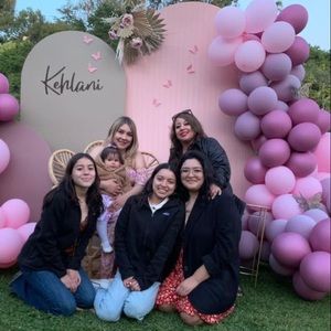 Meet your Posher, Isela